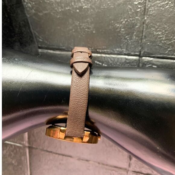 Nine West Rose Gold Tone NW1319 Genuine Leather strap watch, AS IS condition - Picture 3 of 5